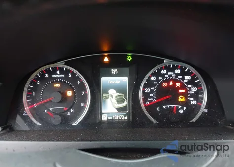 2017 Toyota Camry Se z USA, uszkodzony, nr VIN 4T1BF1FK8HU343757